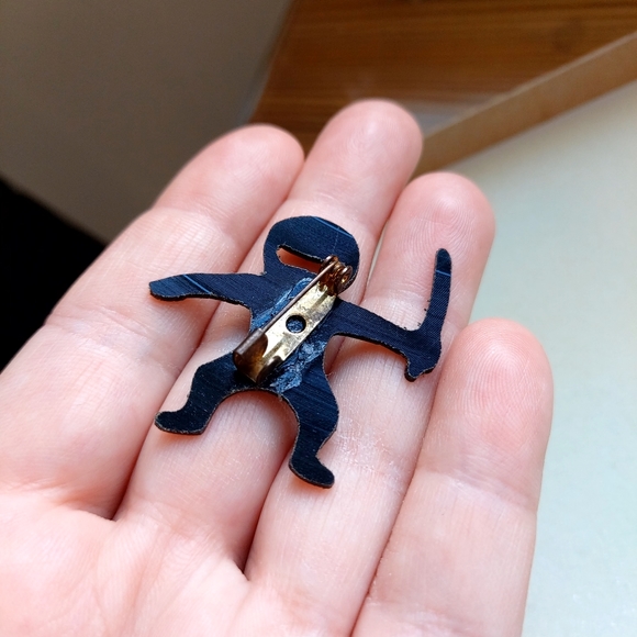 One of a kind NINJA BROOCH 🥷! - Picture 3 of 9